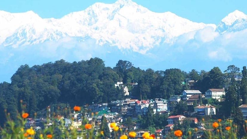 darjeeling kalimpong lava lolegaon tour package