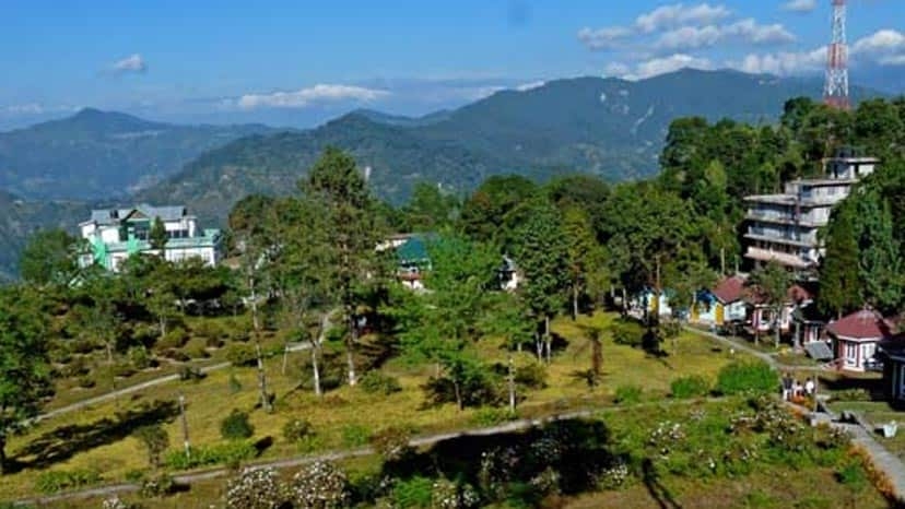 darjeeling kalimpong lava lolegaon tour package